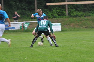 星空体育在线登录-欧洲杯巨星争锋：战术、技术双俱佳！，欧洲杯争冠